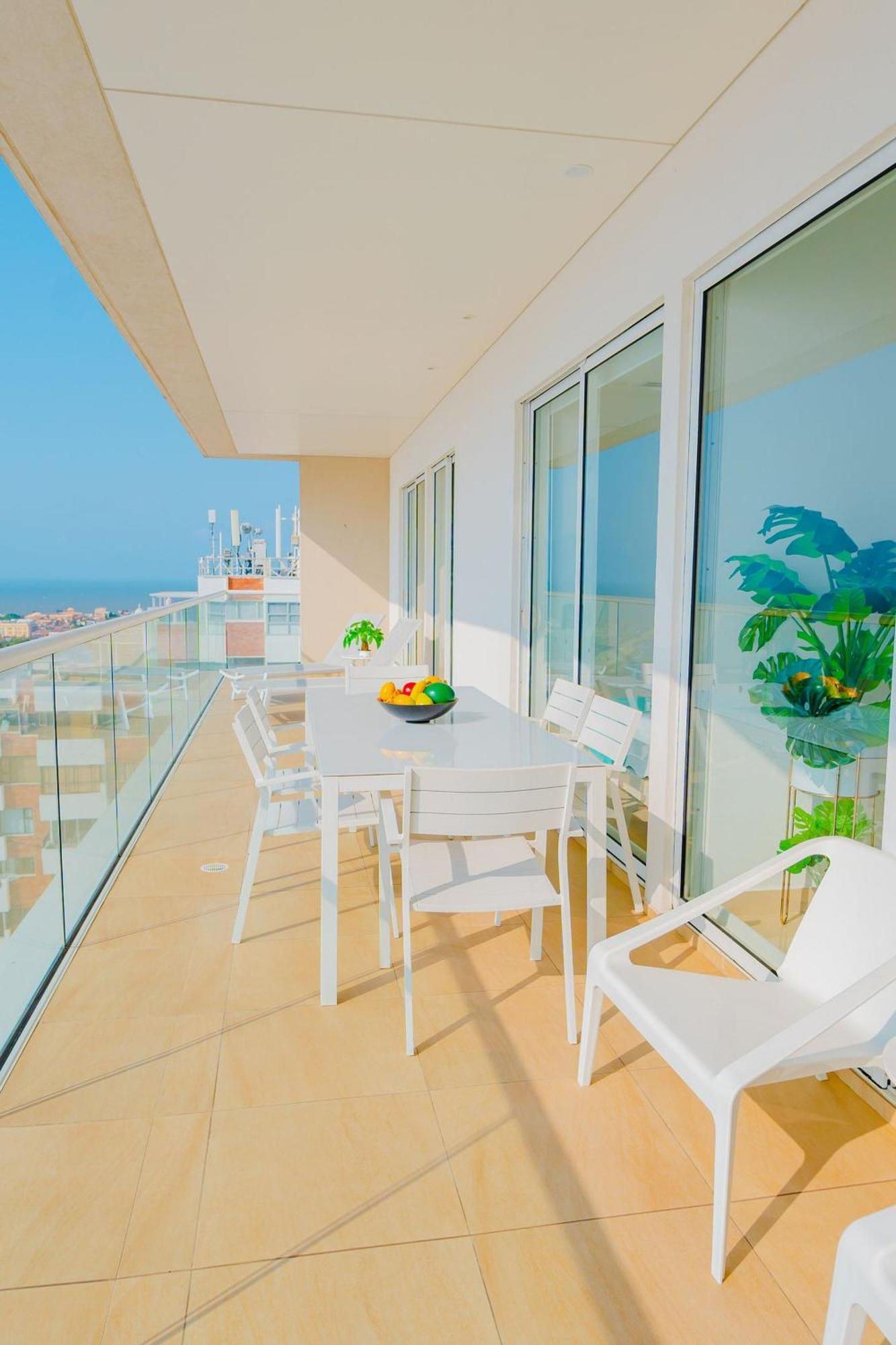 Apartment U-go Edificio H2 En Bocagrande Frente Al Mar *