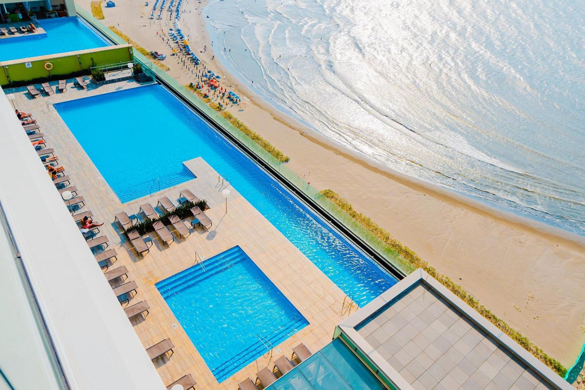 U-go Edificio H2 En Bocagrande Frente Al Mar Apartment